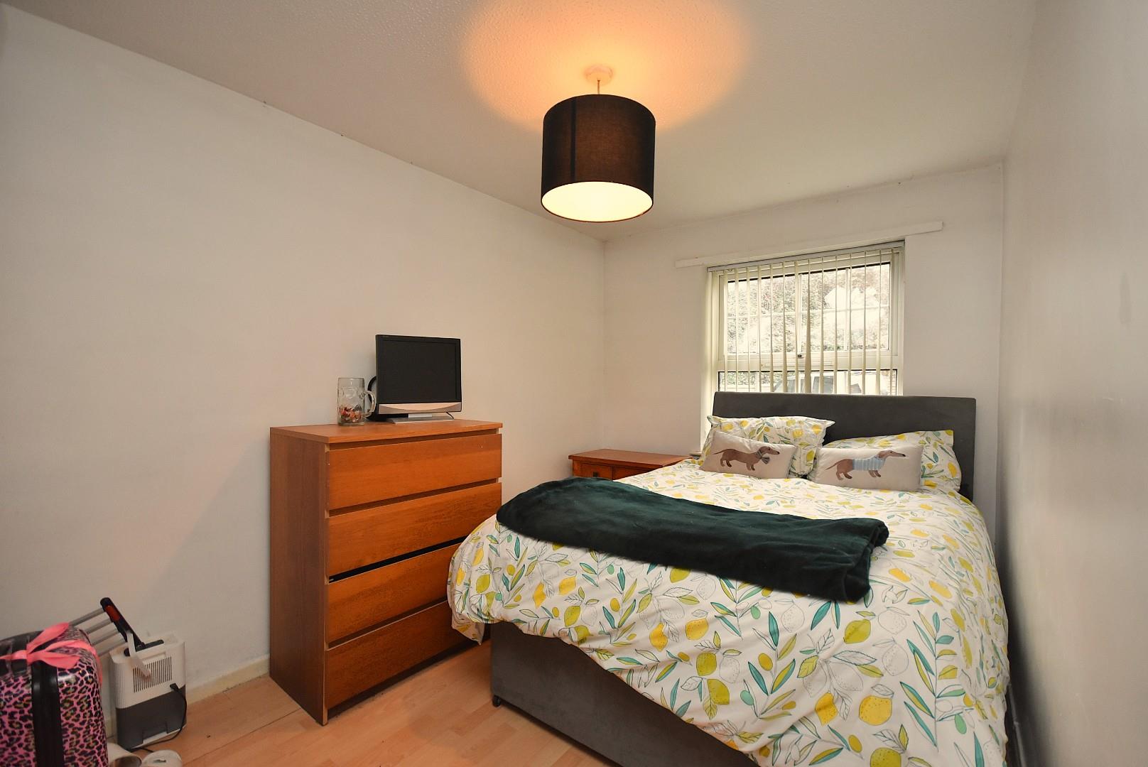 8 Parkview Court, Andrew Road, Penarth, CF64 2NS